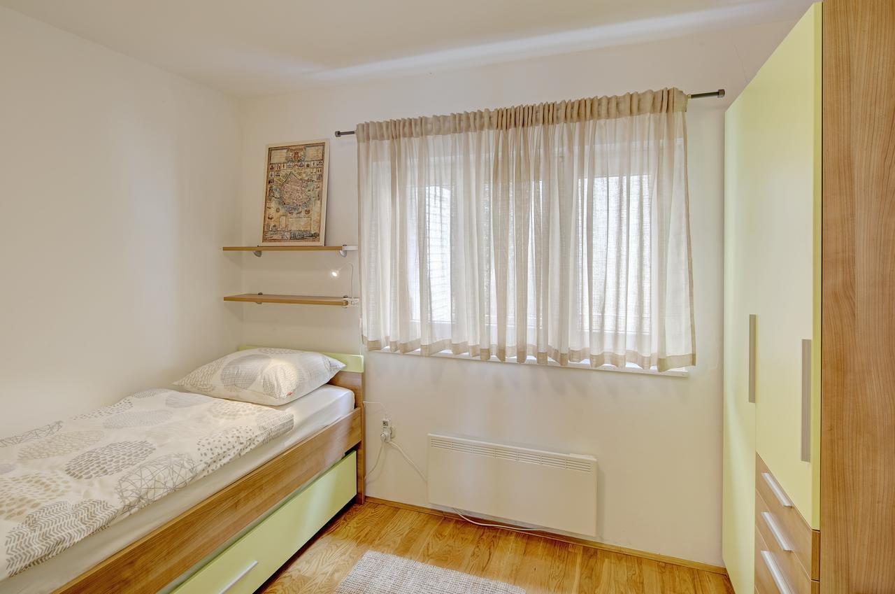 Apartment 330 Дубровник Екстер'єр фото